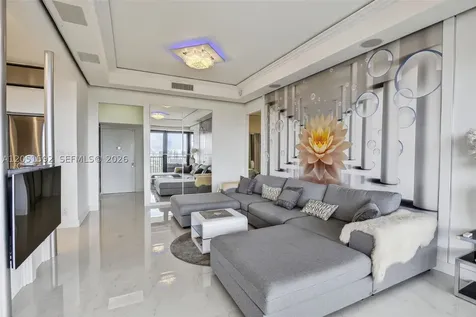20335 W Country Club Drive Aventura FL 33180