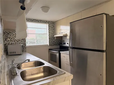 9390 W Flagler Street Miami FL 33174