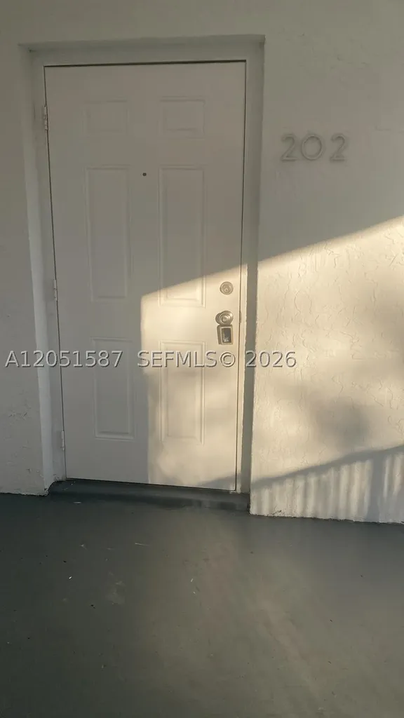 3173 Auburn Boulevard Fort Lauderdale FL 33312