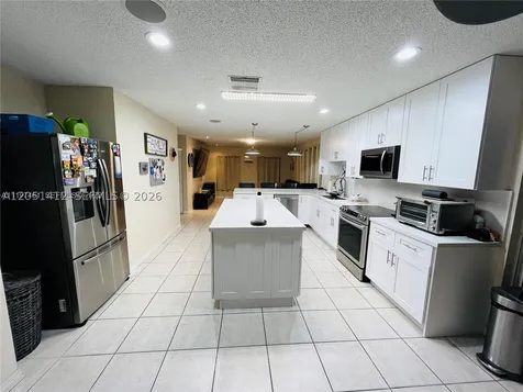 16453 SW 75th Terrace Miami FL 33193