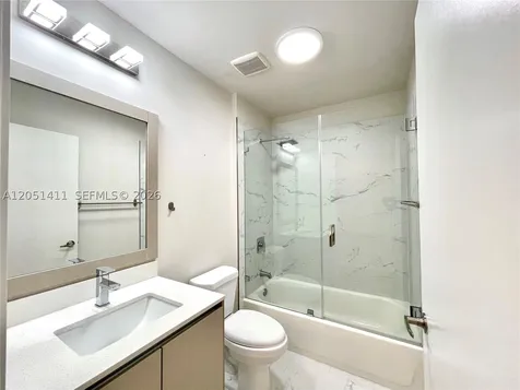 2535 NE 193rd Street Miami FL 33180