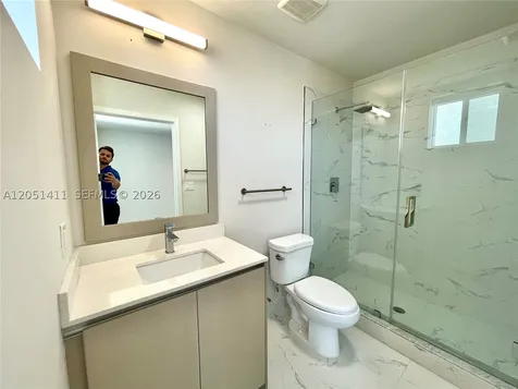 2535 NE 193rd Street Miami FL 33180