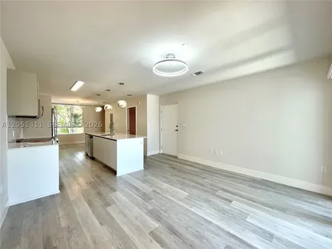 2535 NE 193rd Street Miami FL 33180