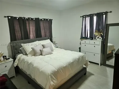 9415 SW 38th Street Miami FL 33165