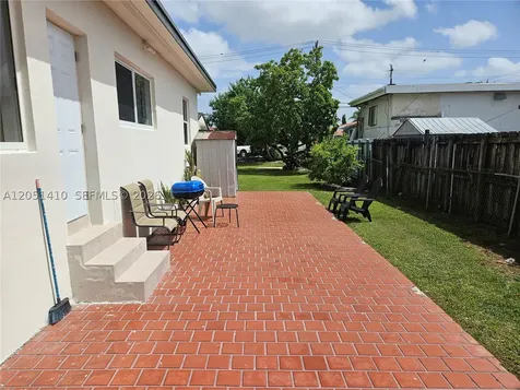 9415 SW 38th Street Miami FL 33165