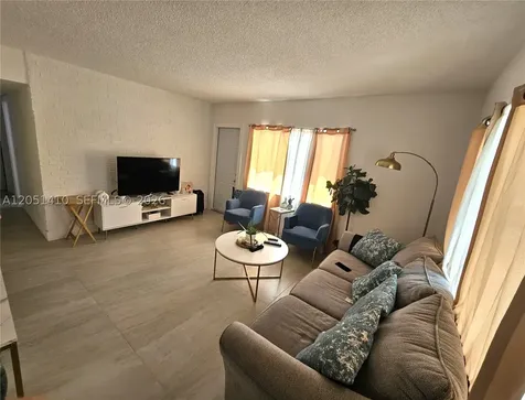 9415 SW 38th Street Miami FL 33165
