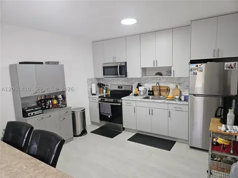 9415 SW 38th Street Miami FL 33165