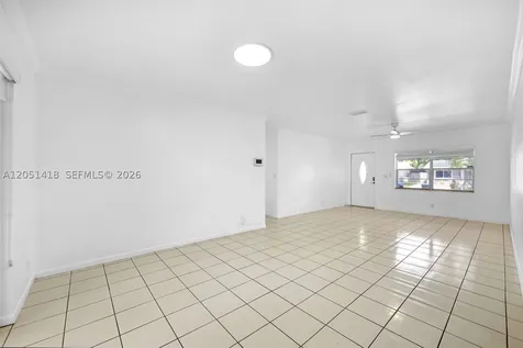 304 SW 77th Avenue North Lauderdale FL 33068
