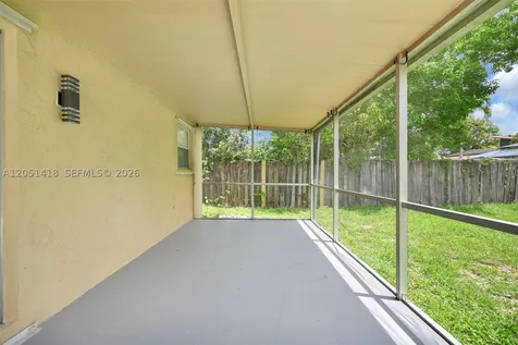 304 SW 77th Avenue North Lauderdale FL 33068