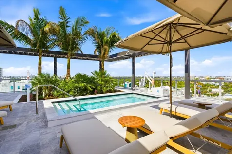 1611 SW 2nd Avenue Miami FL 33129