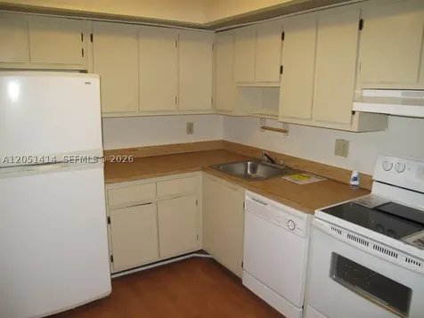 9632 S Belfort Circle Tamarac FL 33321
