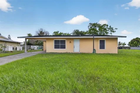 369 NE Camelot Drive Port St. Lucie FL 34983