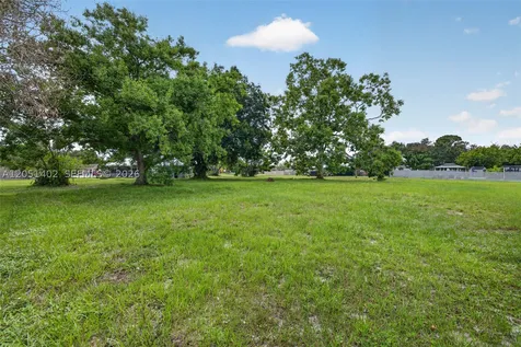369 NE Camelot Drive Port St. Lucie FL 34983