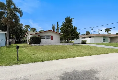 3696 Dogwood Avenue Palm Beach Gardens FL 33410