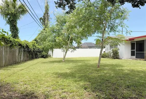 3696 Dogwood Avenue Palm Beach Gardens FL 33410