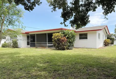 3696 Dogwood Avenue Palm Beach Gardens FL 33410