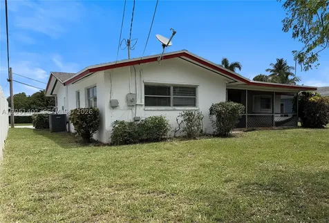 3696 Dogwood Avenue Palm Beach Gardens FL 33410
