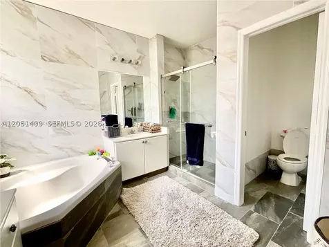 7472 NW 112th Path Doral FL 33178
