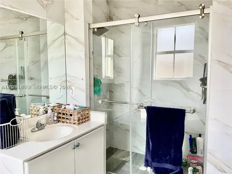 7472 NW 112th Path Doral FL 33178