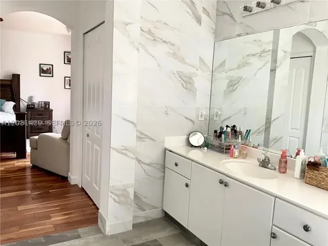 7472 NW 112th Path Doral FL 33178