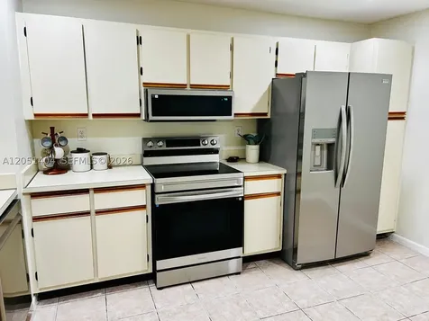 6524 NW 188th Lane Hialeah FL 33015