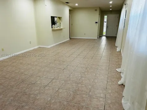 6524 NW 188th Lane Hialeah FL 33015
