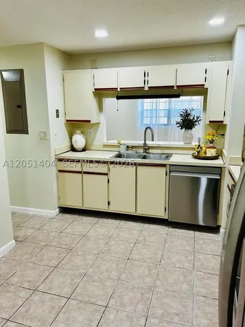 6524 NW 188th Lane Hialeah FL 33015