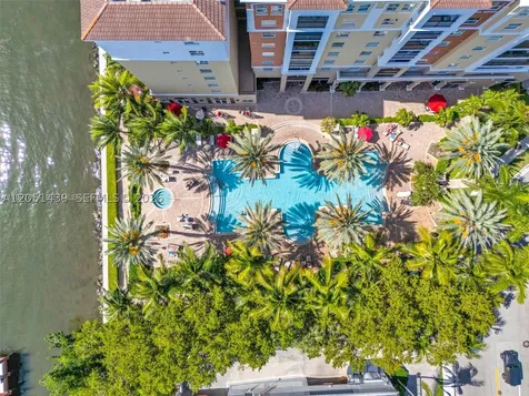 17150 N Bay Road Sunny Isles Beach FL 33160