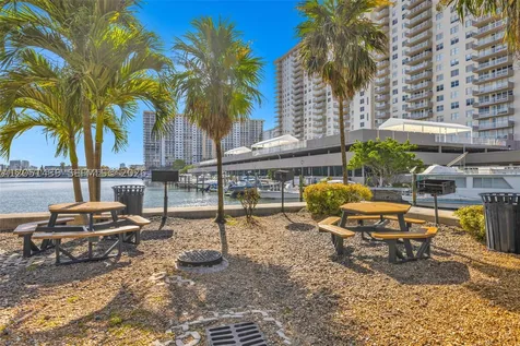 17150 N Bay Road Sunny Isles Beach FL 33160
