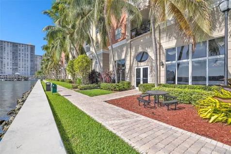17150 N Bay Road Sunny Isles Beach FL 33160