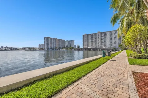 17150 N Bay Road Sunny Isles Beach FL 33160