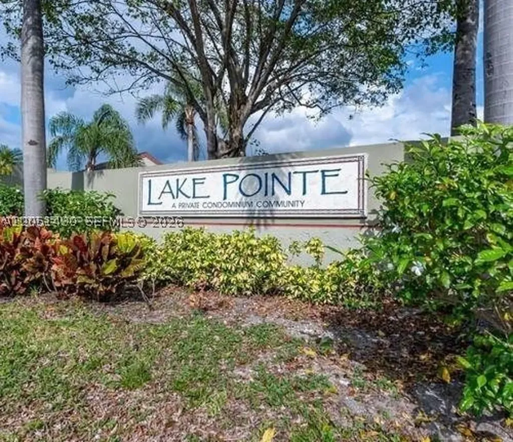 212 Lake Pointe Drive Oakland Park FL 33309