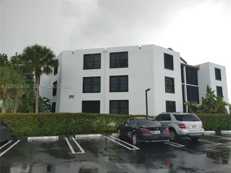 212 Lake Pointe Drive Oakland Park FL 33309