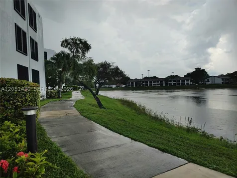 212 Lake Pointe Drive Oakland Park FL 33309