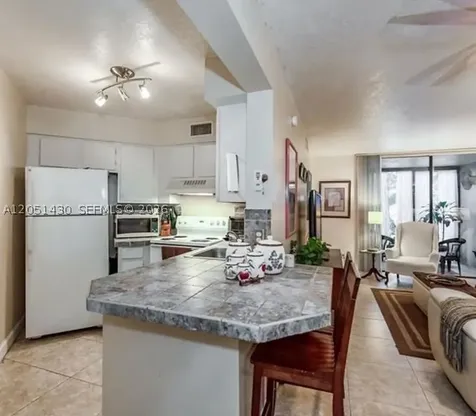 212 Lake Pointe Drive Oakland Park FL 33309