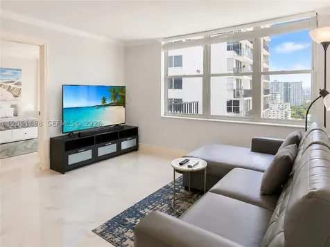 2201 S Ocean Drive Hollywood FL 33019