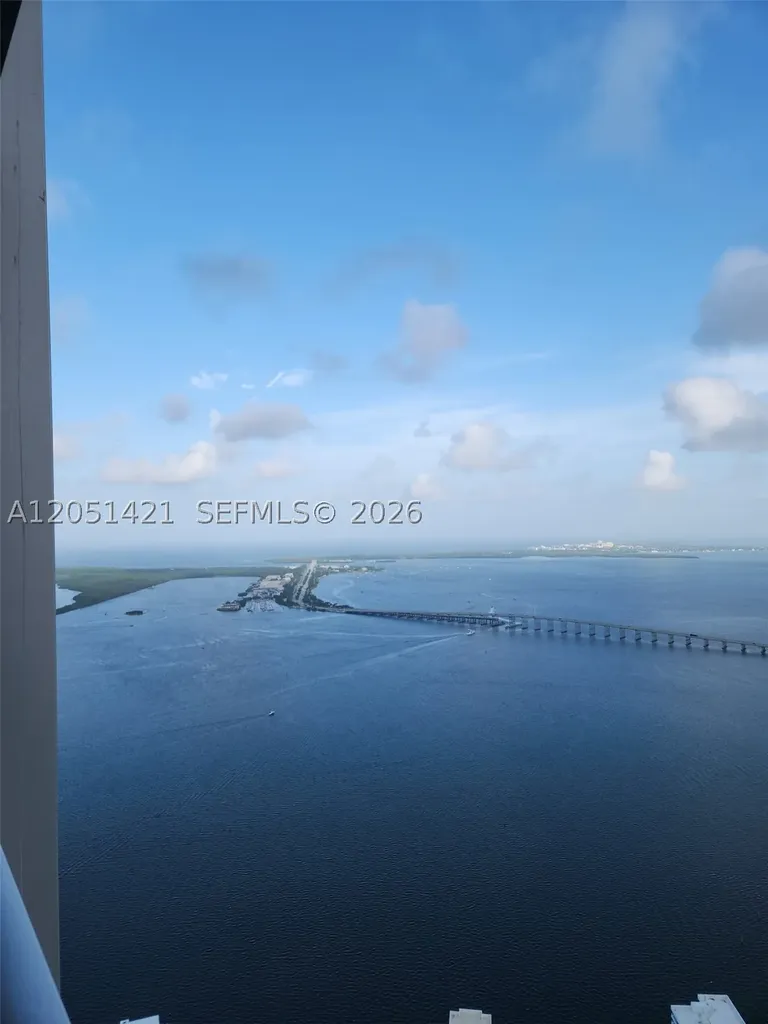 1425 Brickell Avenue Miami FL 33131