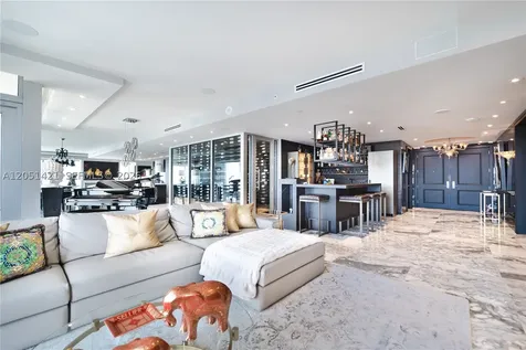 1425 Brickell Avenue Miami FL 33131