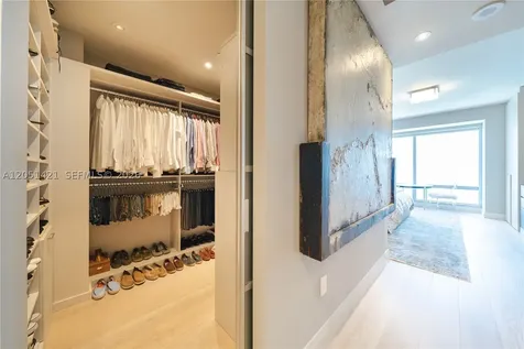 1425 Brickell Avenue Miami FL 33131