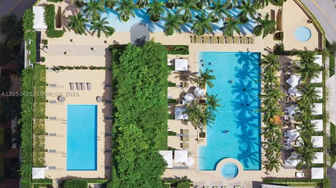 1425 Brickell Avenue Miami FL 33131
