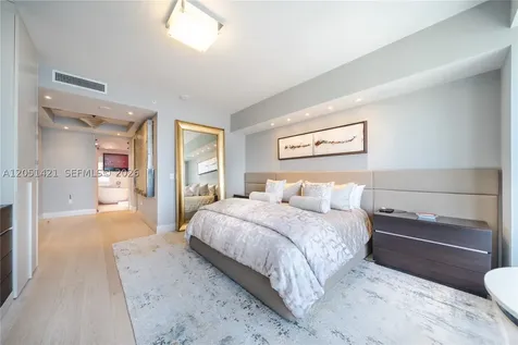 1425 Brickell Avenue Miami FL 33131