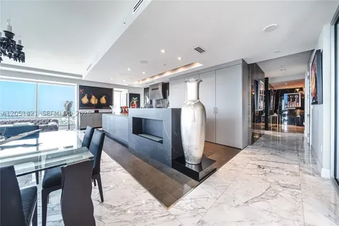 1425 Brickell Avenue Miami FL 33131