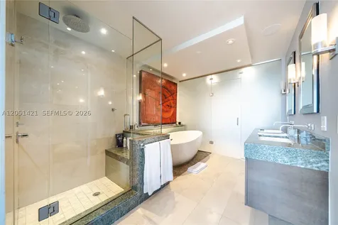 1425 Brickell Avenue Miami FL 33131