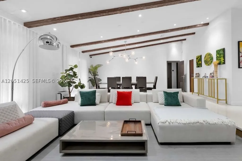 3520 N 32nd Terrace Hollywood FL 33021