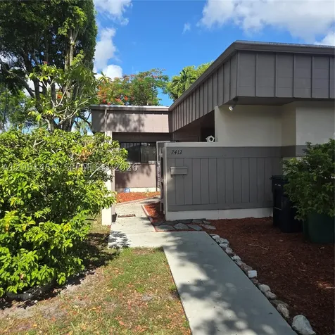 7412 SW 105th Place Miami FL 33173