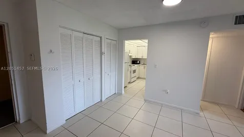 17530 NW 68th Avenue Hialeah FL 33015