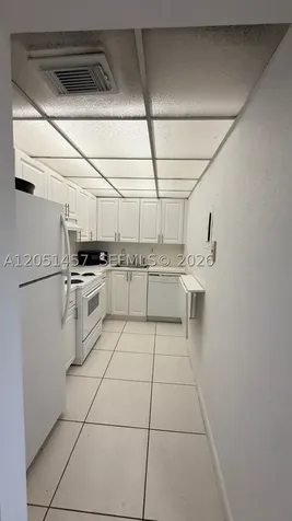 17530 NW 68th Avenue Hialeah FL 33015