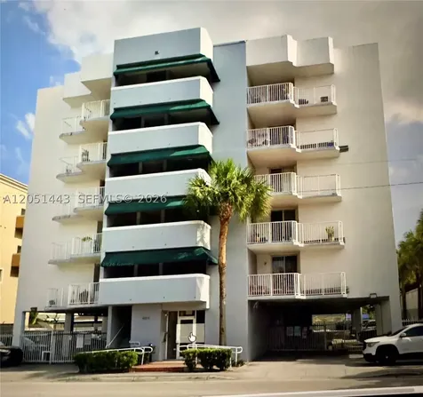 4854 NW 7th Street Miami FL 33126