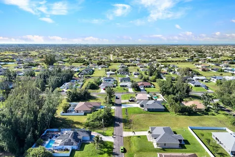 1121 NW 27th Avenue Cape Coral FL 33993