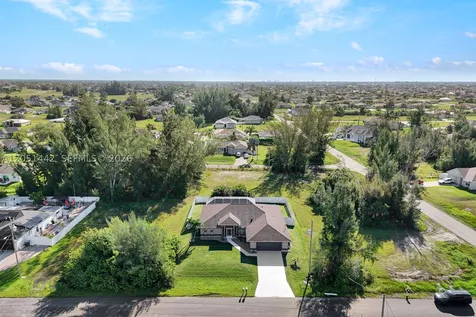 1121 NW 27th Avenue Cape Coral FL 33993